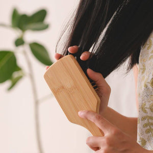 バンブーヘアブラシ