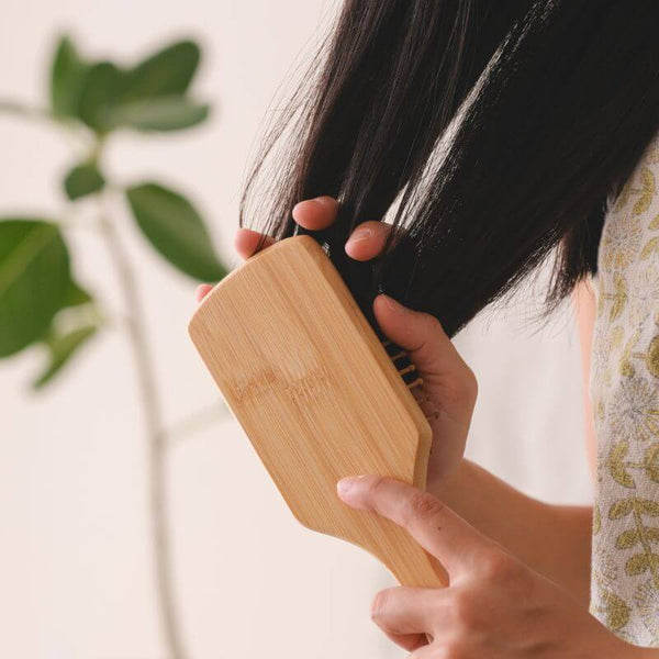 バンブーヘアブラシ