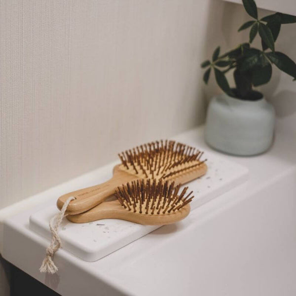 バンブーヘアブラシ